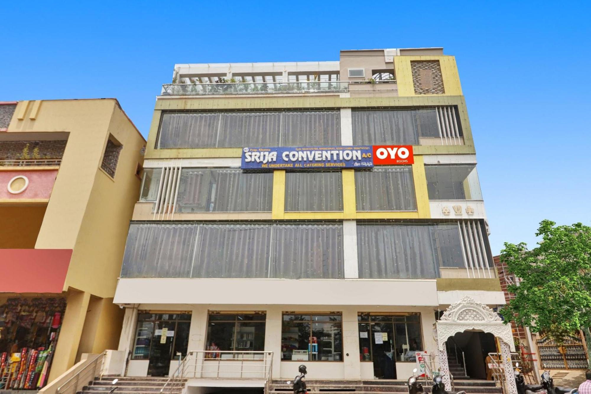 Super Hotel O Dk Reddy Square Hyderabad Exterior photo