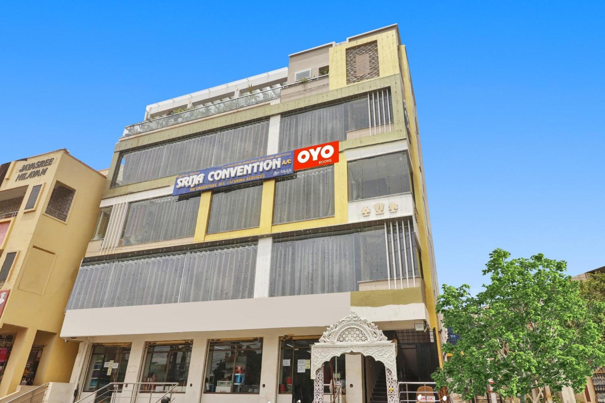 Super Hotel O Dk Reddy Square Hyderabad Exterior photo